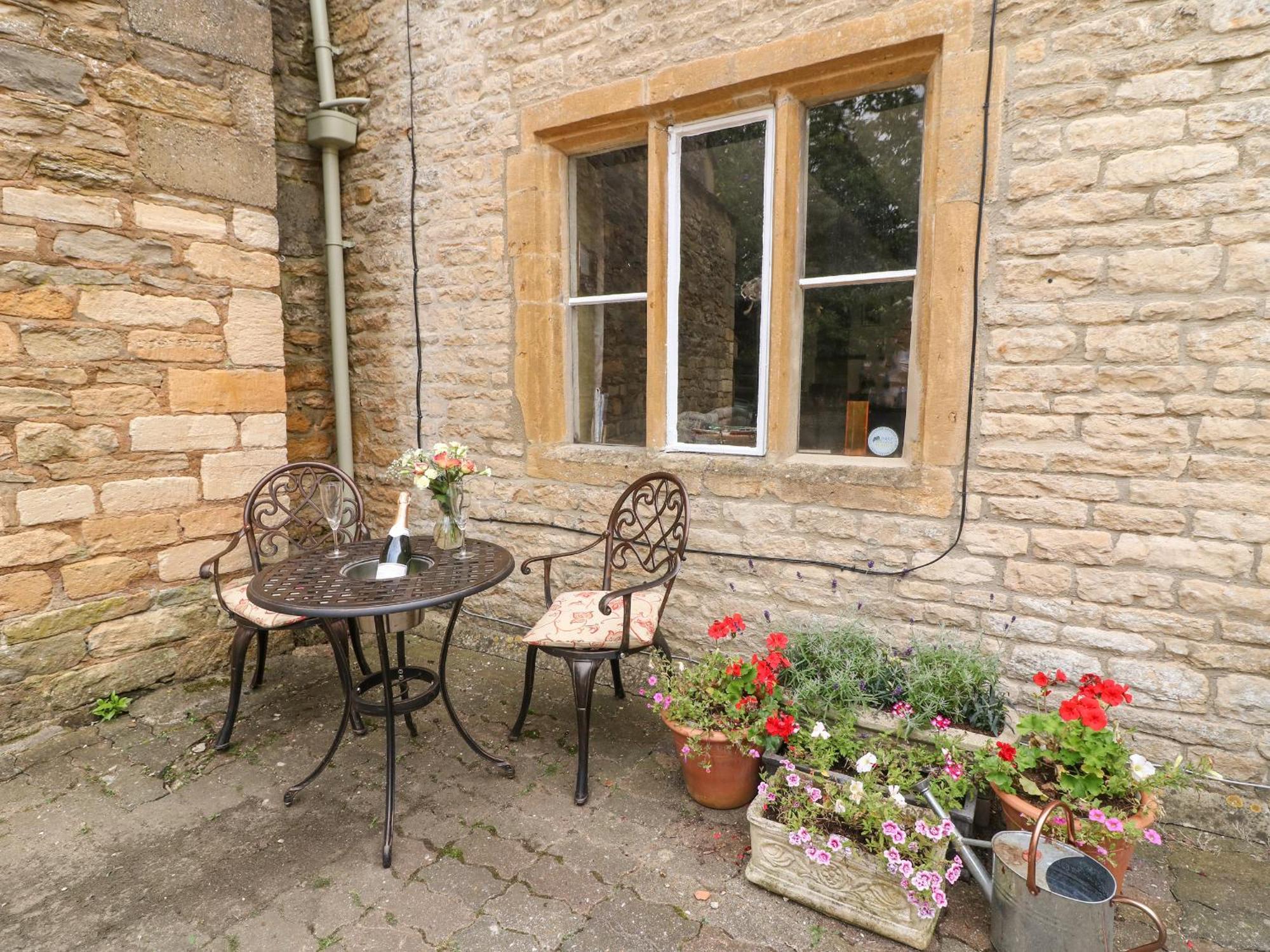 Coln Cottage Stow-on-the-Wold Exterior photo